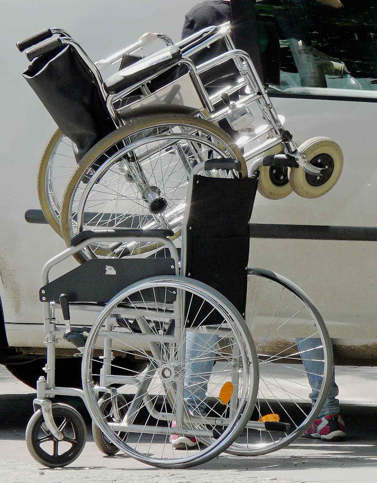 Rollstuhlwaage Rollstuhl Pflegedienstleistung Altenpflege Krankenpflege pflegedienstleistung.de