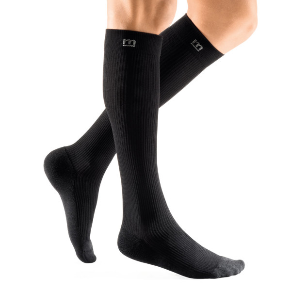 mediven active CCL2 Kompressionsstrümpfe normal (43-49 cm) mit Trikotabschlussrand 1 mediven active CCL2 Kompressionsstrümpfe normal (43-49 cm) mit Trikotabschlussrand