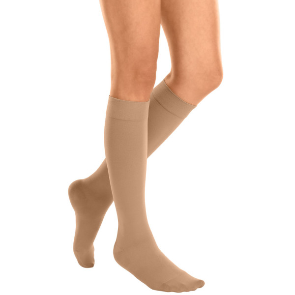 mediven® cotton CCL1 AD Kompressionsstrümpfe normal (39-44 cm) mit Trikotabschlussrand 1 mediven® cotton CCL1 AD Kompressionsstrümpfe normal (39-44 cm) mit Trikotabschlussrand