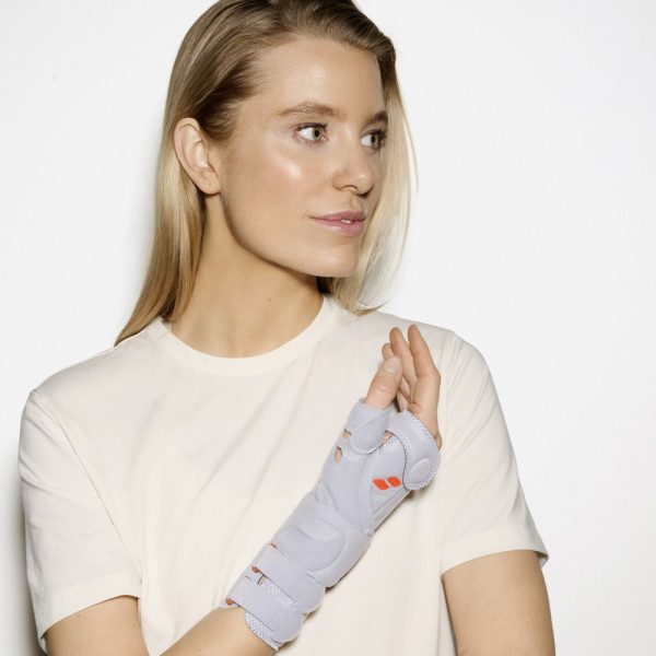 Sporlastic Manu-Hit Pollex Handgelenkorthese platinum 1 Sporlastic Manu-Hit Pollex Handgelenkorthese platinum