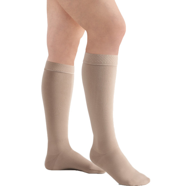 Juzo Move kurz AD CCL2 Kompressionsstrümpfe mit Noppenhaftrand 1 Juzo Move kurz AD CCL2 Kompressionsstrümpfe mit Noppenhaftrand